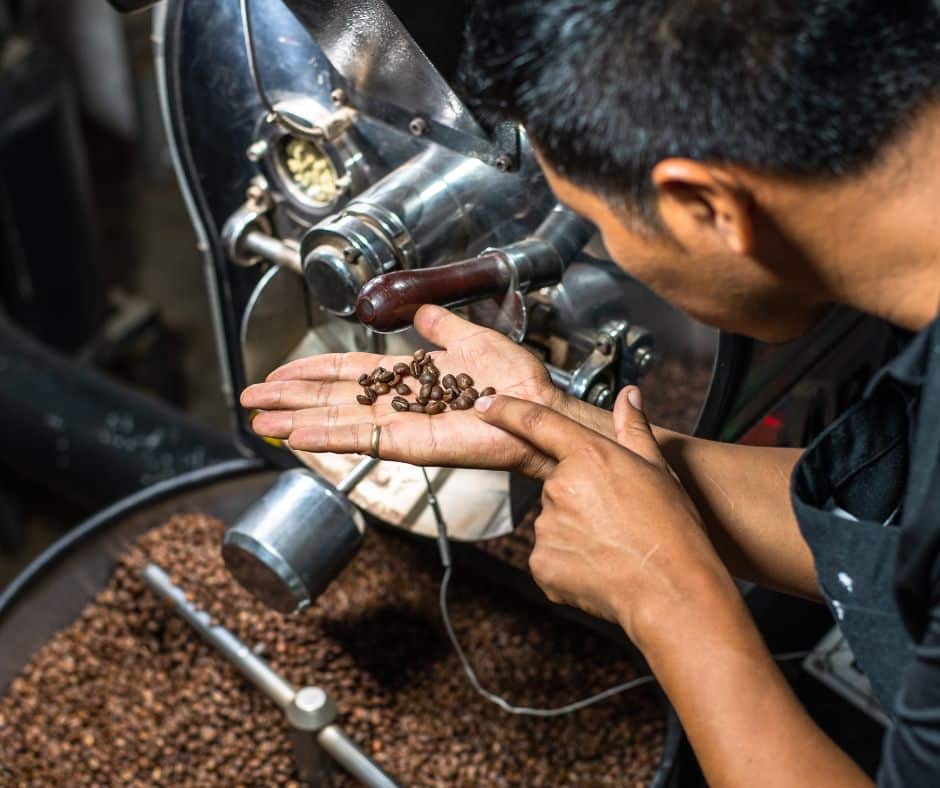 Discover how Costa Rican coffee is evolving with tech-savvy micro-mills, global branding, and sustainable innovation while staying true to its roots.
