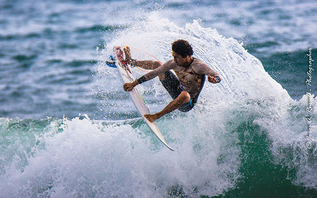 Jason-Torres-Photo-Jorge-A.-Russell-Backyard-surf-series Jaco Costa Rica