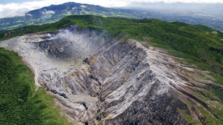 Poás Volcano National Park: Costa Rica History in Photos