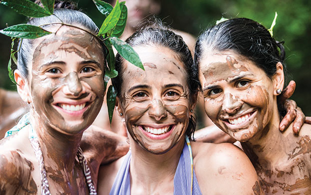 Rincón-de-la-Vieja-Hotel-Hacienda-Guachipelín-mud-bath