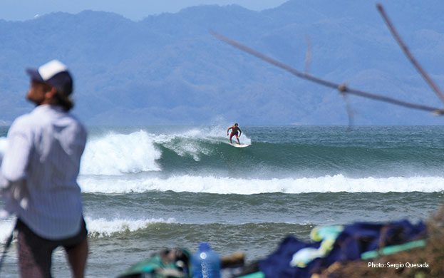 Costa-Rica-Boca-Barranca-Surf-Spot-reentrada-la-boca-foto-Sergio-Quesada