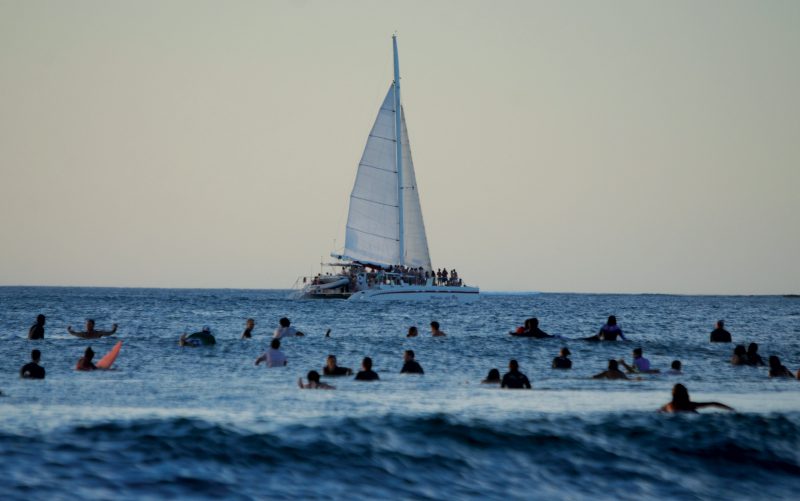 passeio de catamarã ao pôr do sol em tamarindo costa rica