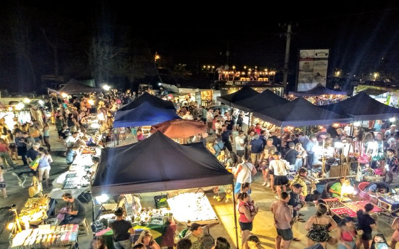 marché nocturne de tamarindo