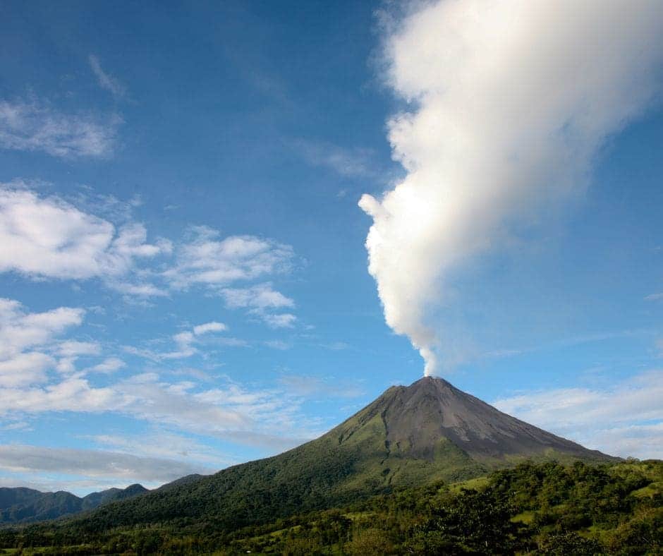 8 Arenal erupting