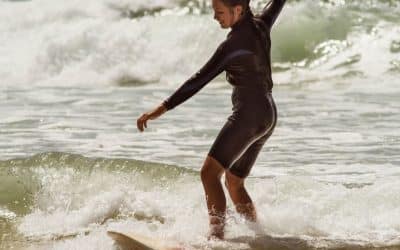 Comment surfer sans pleurer : le récit d'un débutant de Dominical